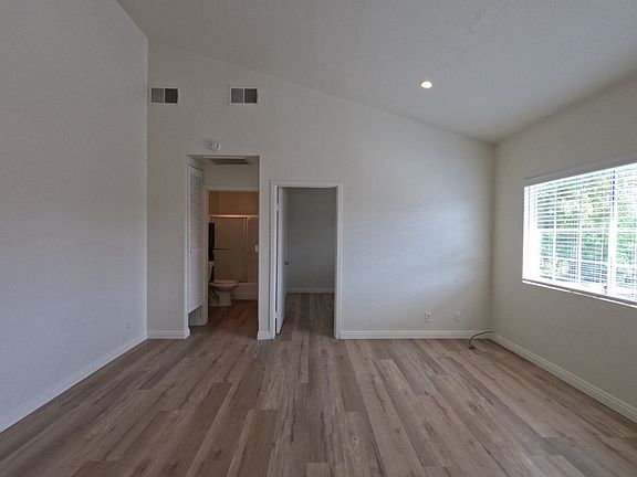 2nd image of 74 S Altadena Dr #201