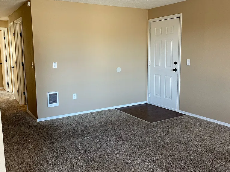 1289 SE Holman Ave #10 — Photo 2
