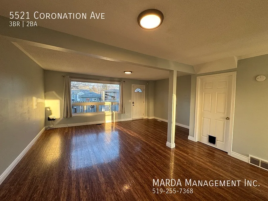 5521 Coronation Ave photo 1