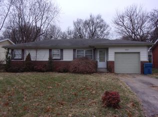 2027 S Kentwood Ave, Springfield, MO 65804