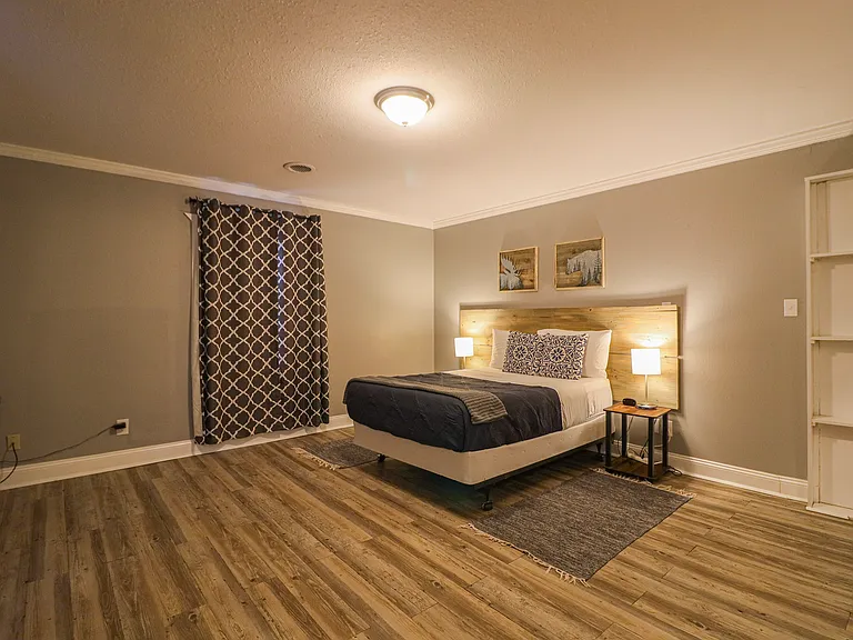205 W Nettleton Ave #C — Photo 6