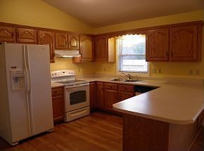 5th image of 852 E Clover Dr