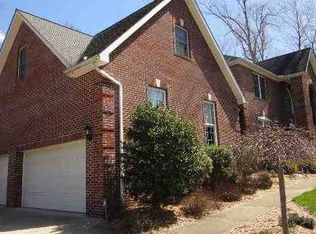 1 Wood Lomond Pl, Huntington, WV 25705