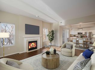 Lake Hazeltine Woods, Chaska, MN 55318