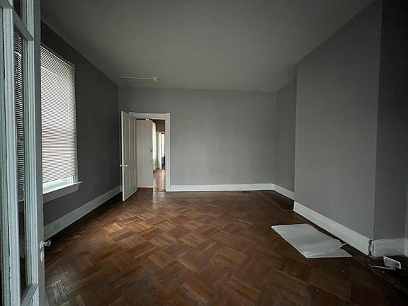 3rd image of 4161 Lakeman St #1