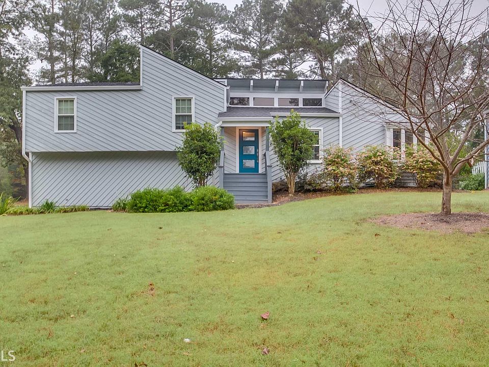 1st image of 3335 Emory Dr