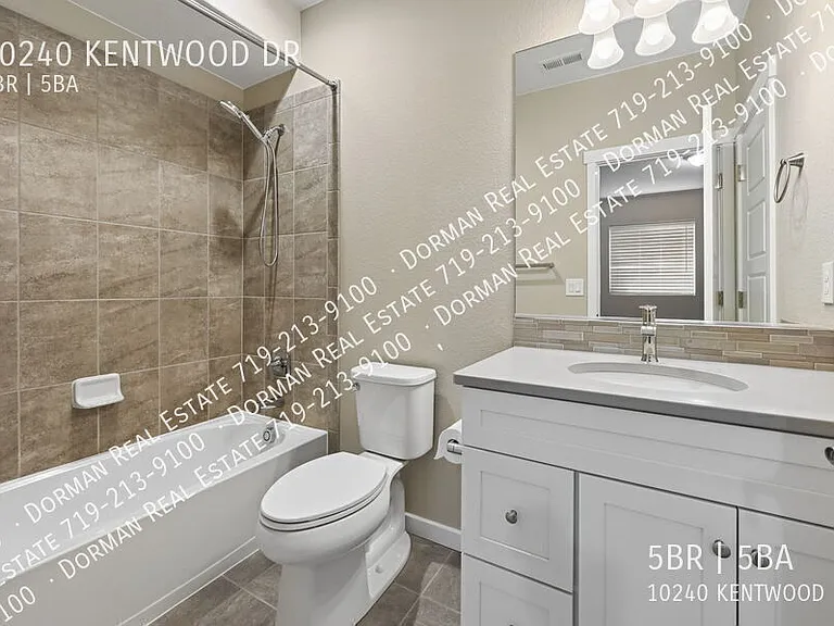 10240 Kentwood Dr — Photo 71