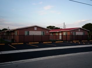 863 NW 10th St, Florida City, FL 33034