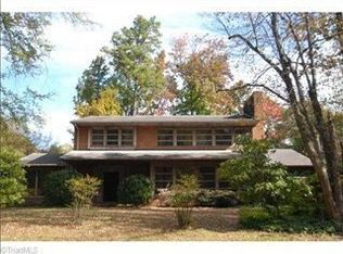 2304 Danbury Rd, Greensboro, NC 27408