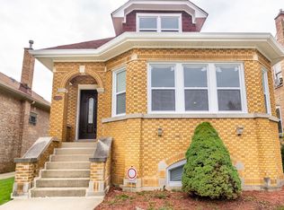 6943 W Oakdale Ave, Chicago, IL 60634