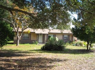 795 Snow Hill Rd, Geneva, FL 32732