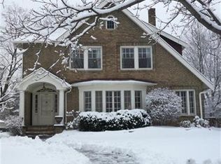 3165 Coleridge Rd, Cleveland Heights, OH 44118