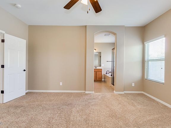 4th image of 1376 W Apricot Ave