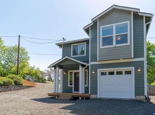 382 N 7th St, Philomath, OR 97370
