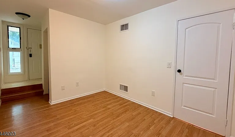 90 E Blackwell St #A — Photo 12