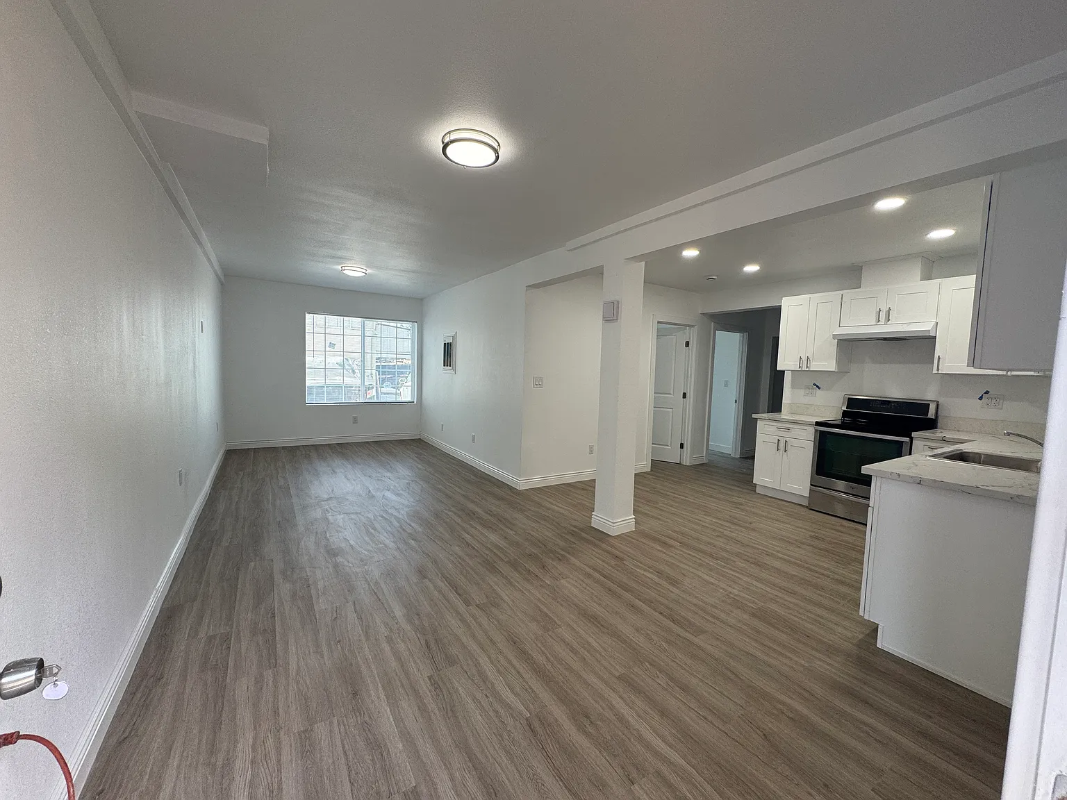 2 bed, 600 sqft, $2,500 — Photo 1