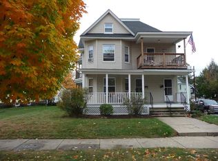 422 Coolidge Ave, Manchester, NH 03102