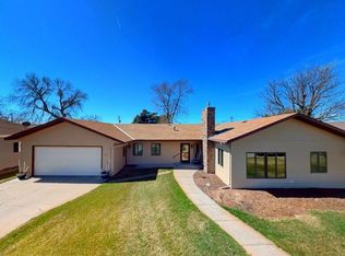 304 Ontario Ave, Elwood, NE 68937