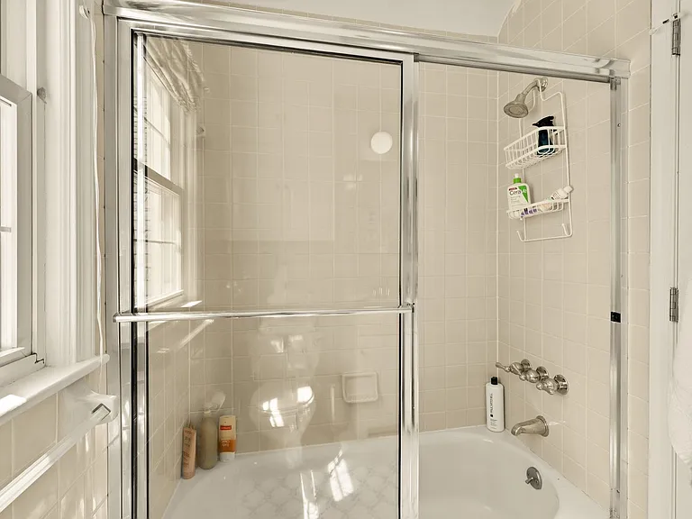 7208 Delfield St — Photo 31