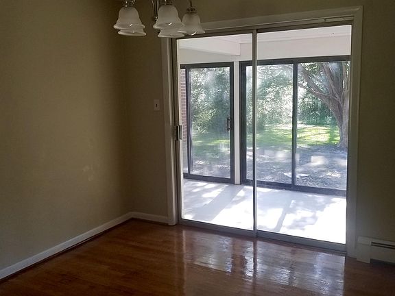 5th image of 6139 Powhite Farm Dr