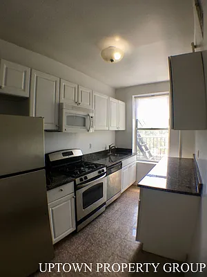 Rented by Uptown Property Group | media 18