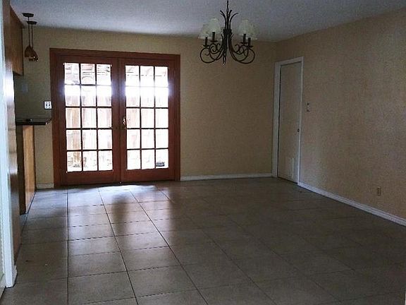 2nd image of 4 Uruapan Ct