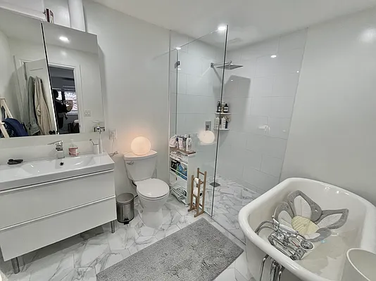 Rented by Oxford Property Group | media 11