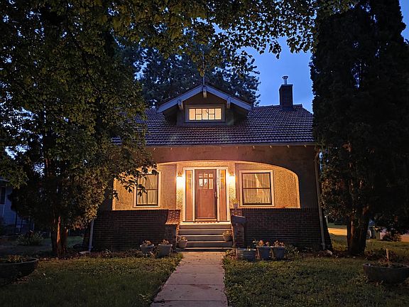 2nd image of 903 Boone St
