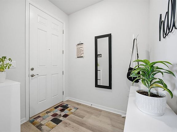 3rd image of 5813 Millhouse Way
