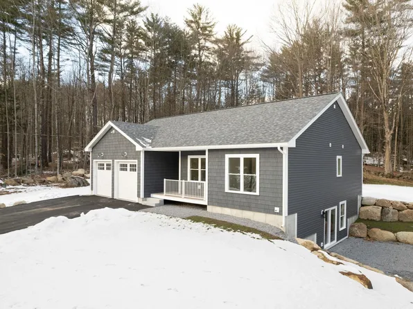 17 Fairgrounds Road, Bradford, NH 03221