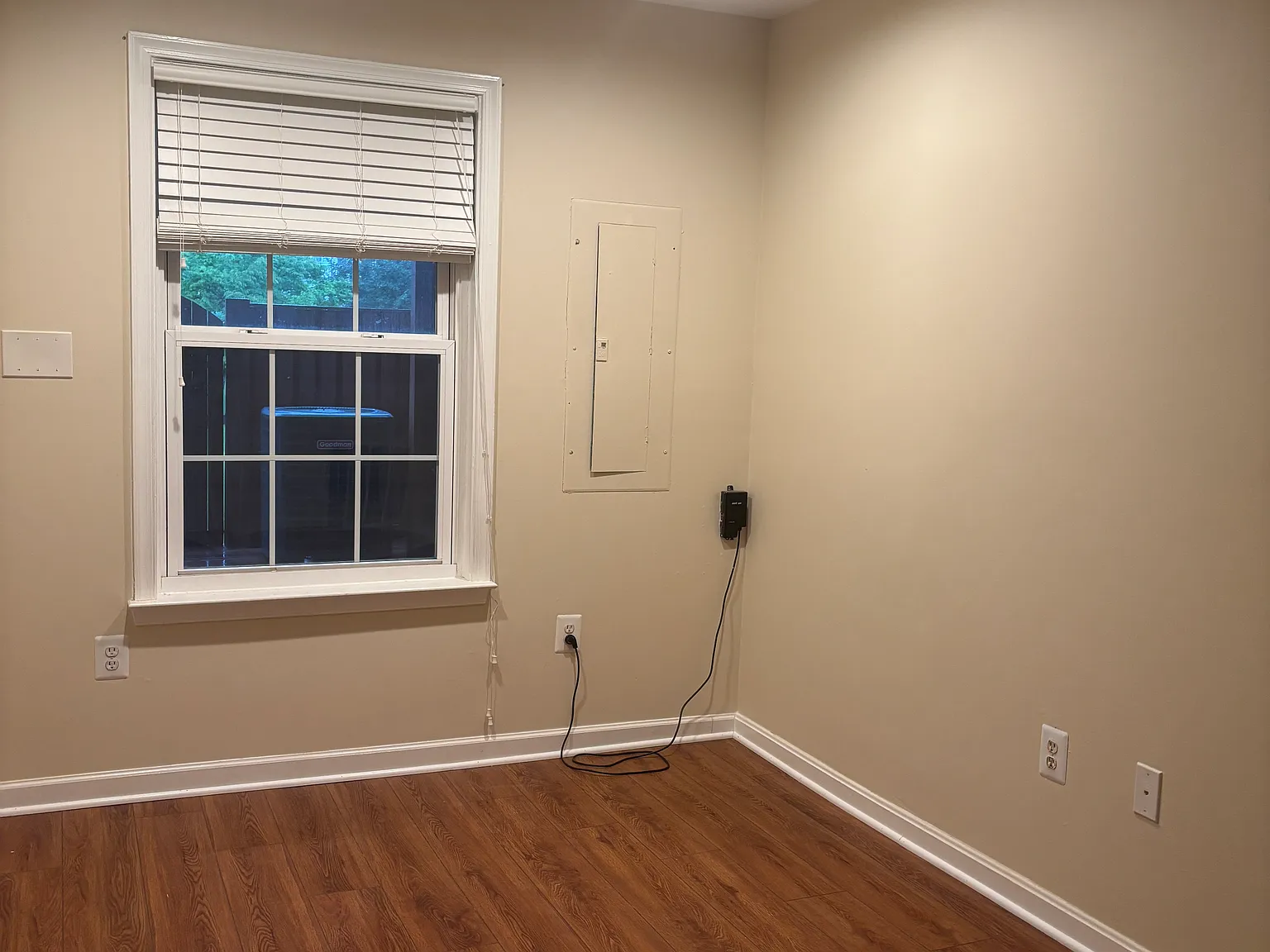 4 bed, 3.5 bath, 2576 sqft, $3,300 — Photo 3