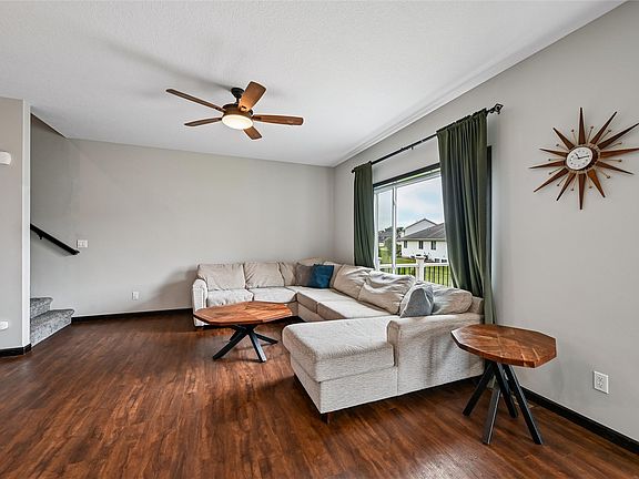 4th image of 1105 Deer Run Dr NE