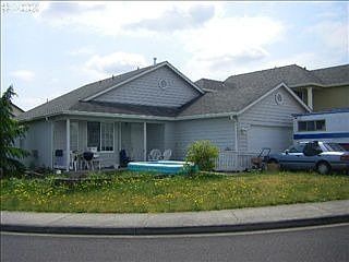 1st image of 15917 NE 91st St