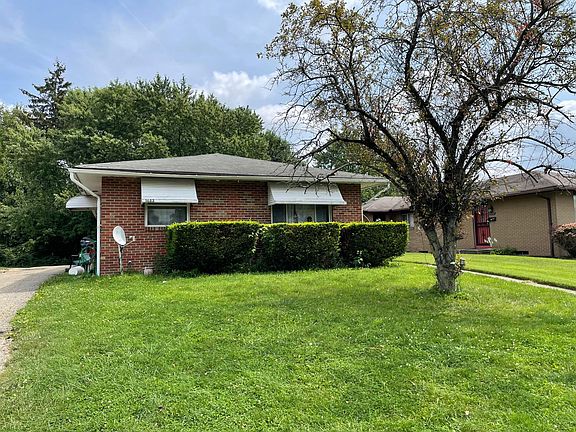 2nd image of 1682 Carstare Dr