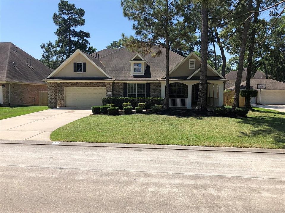 1st image of 14 N Evangeline Oaks Cir