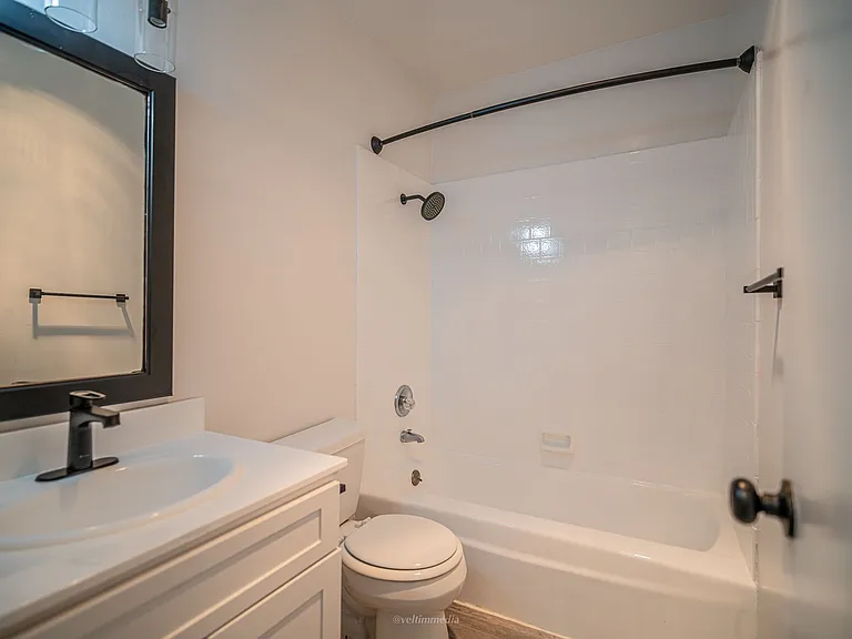 535 W 3rd St — Photo 13