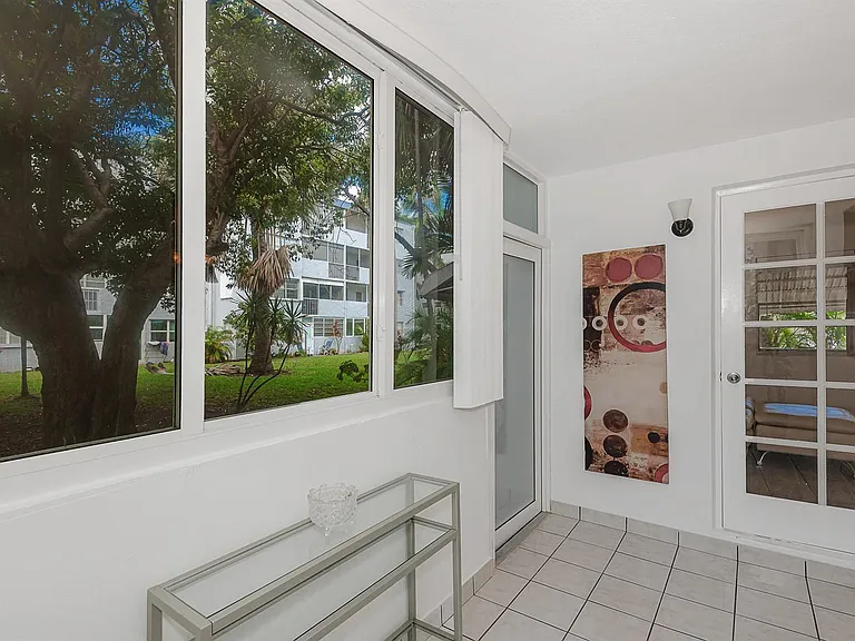1333 E Hallandale Beach Blvd #101 — Photo 28