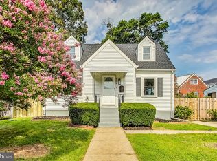 909 Nichols Dr, Laurel, MD 20707