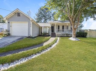 5818 Northfield Dr, Ellenwood, GA 30294