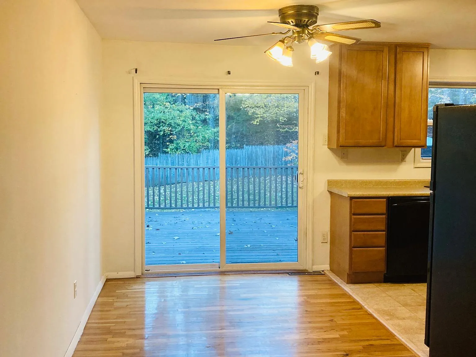 3 bed, 1.5 bath, 1578 sqft, $2,780 — Photo 2