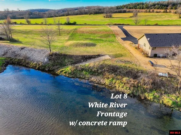 8 Pearl Dr, Flippin, AR 72634