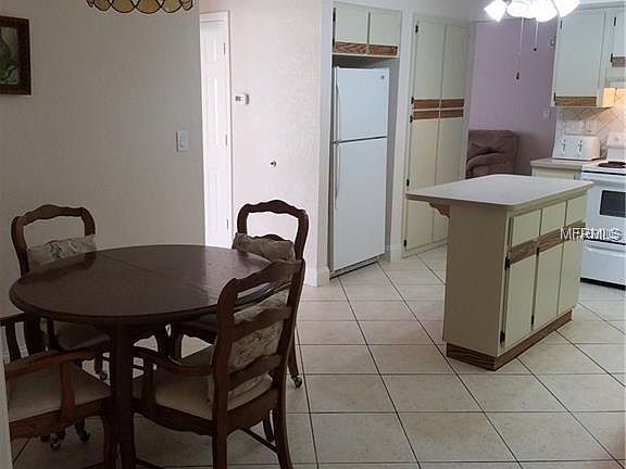 5th image of 12104 Capilla Ln