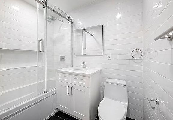 5th image of 428 E 14th St #3