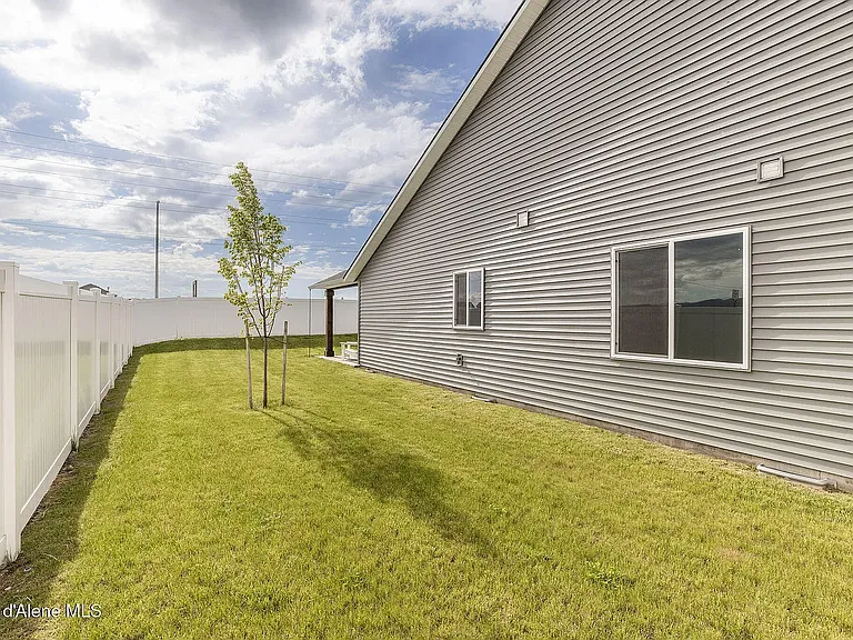 6407 W Bowmore Ln — Photo 21