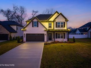 1309 Fort Craig Trl, Maryville, TN 37803