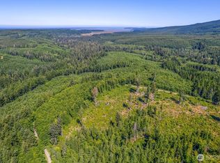 2 E Walberg Rd, Chinook, WA 98614