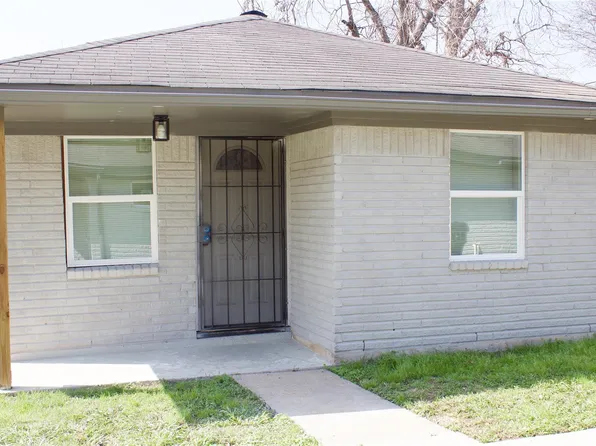 1323 E 32nd 1/2 St, Houston, TX 77022
