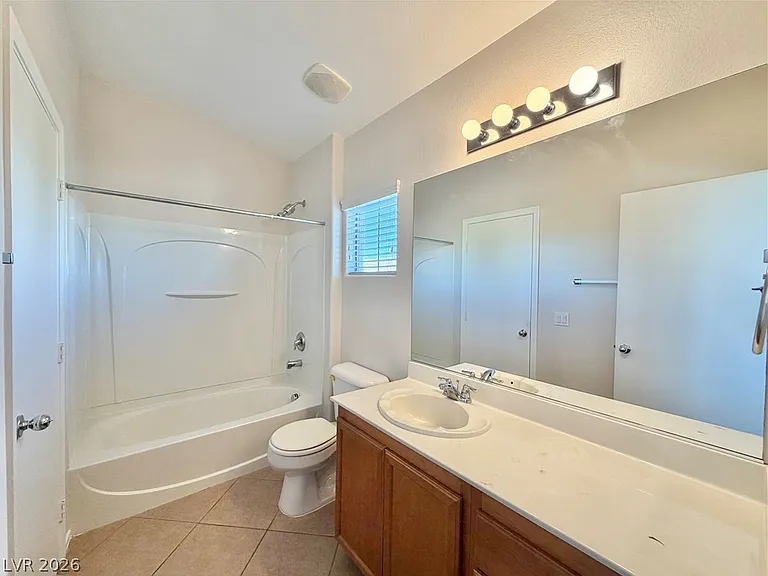 3505 Simmering Sun Ct — Photo 14