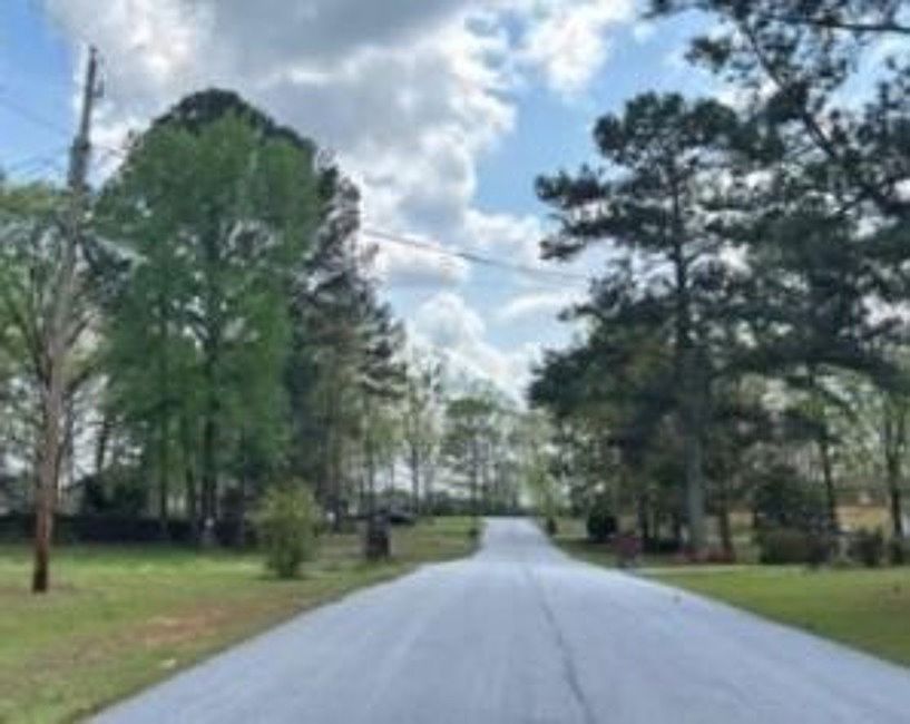 Exterior Neighborhood (street photo)