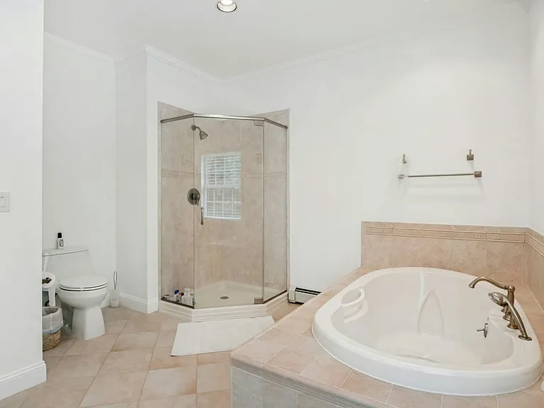 575 Washington Ave — Photo 26